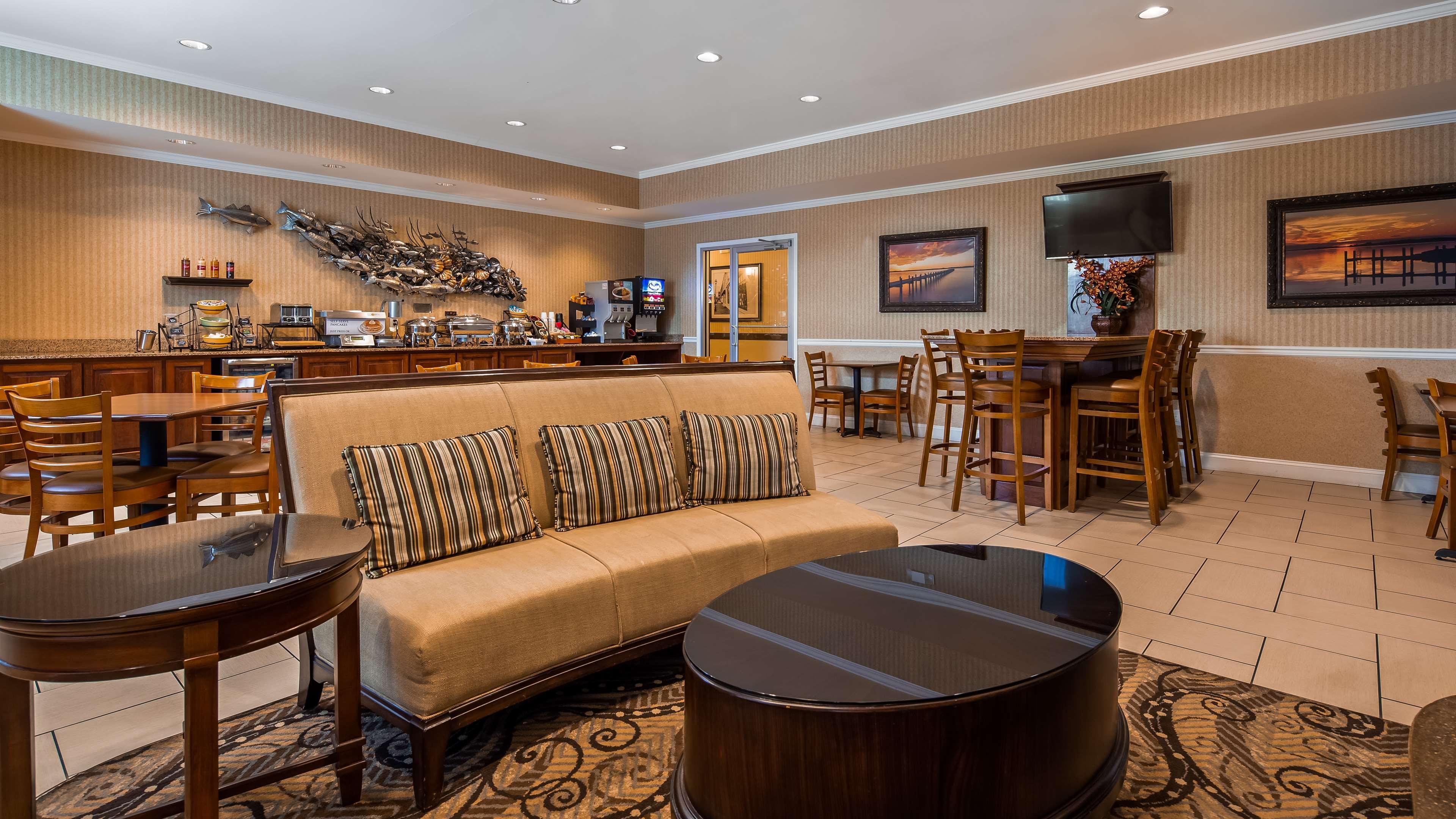 Best Western Plus Easton Inn & Suites Extérieur photo